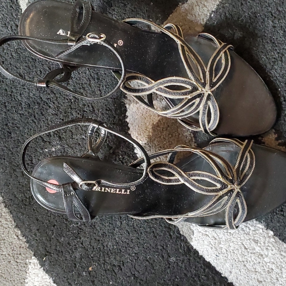 Strappy leather pumps with chain detailing